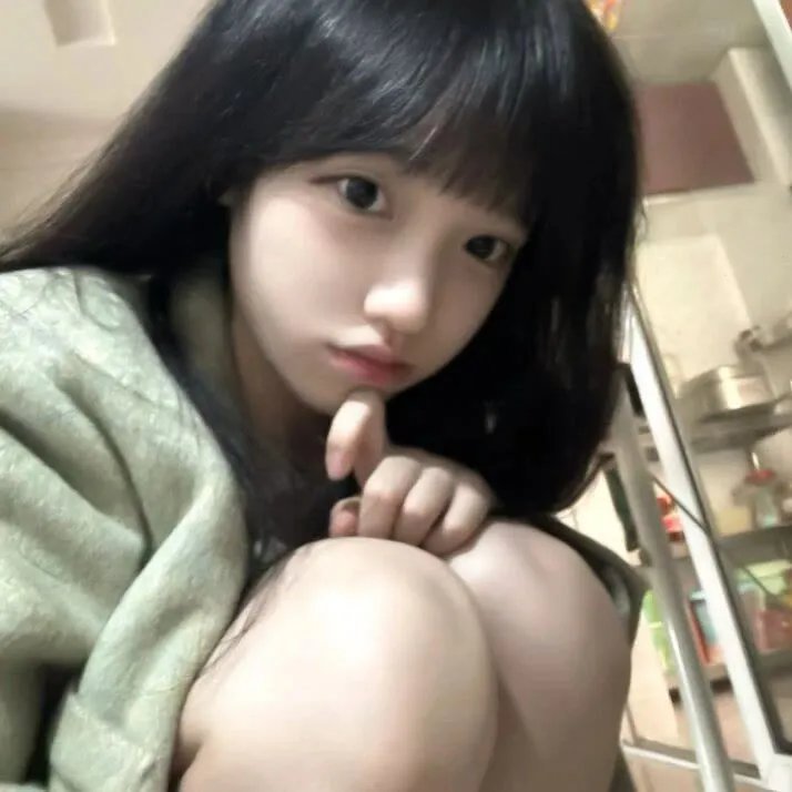 蒂拉和兰妮劫火车